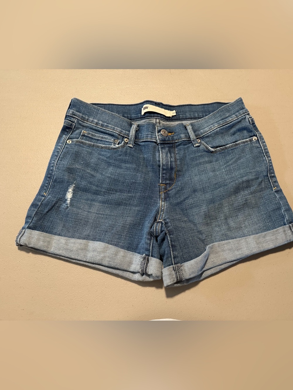 Women’s Levi's Blue Rolled Hem Denim Shorts Size 28